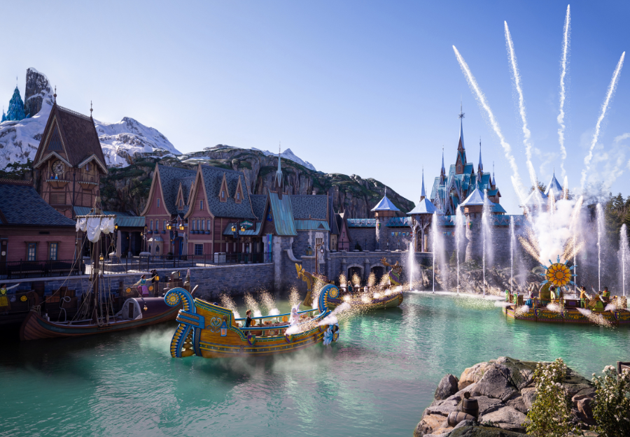 MagicBreaks Explore the New Magical World of Frozen carousel banner